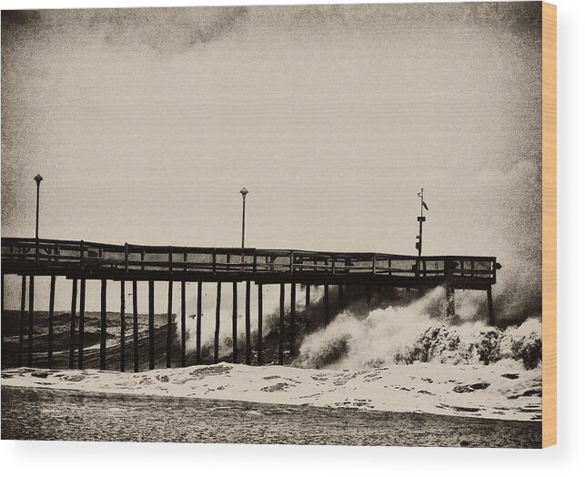 Ocean Wood Print featuring the photograph Beatin' Pier by Kelly Reber