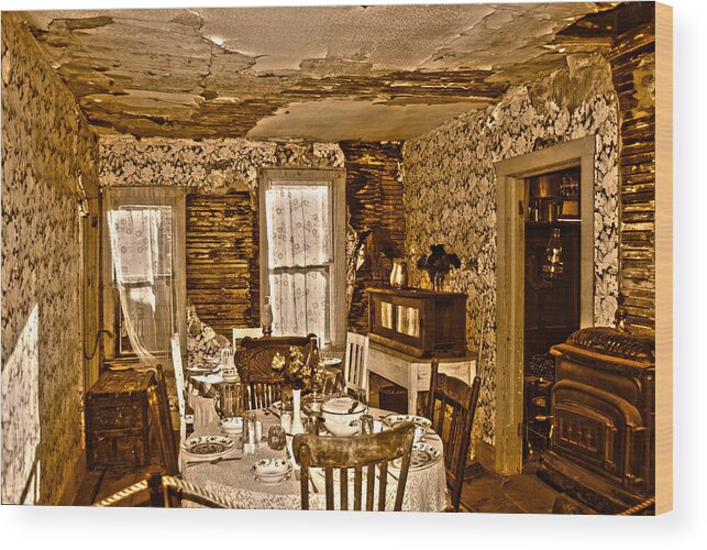 Vintage Wood Print featuring the photograph Closed for Renovations by Judy Hall-Folde