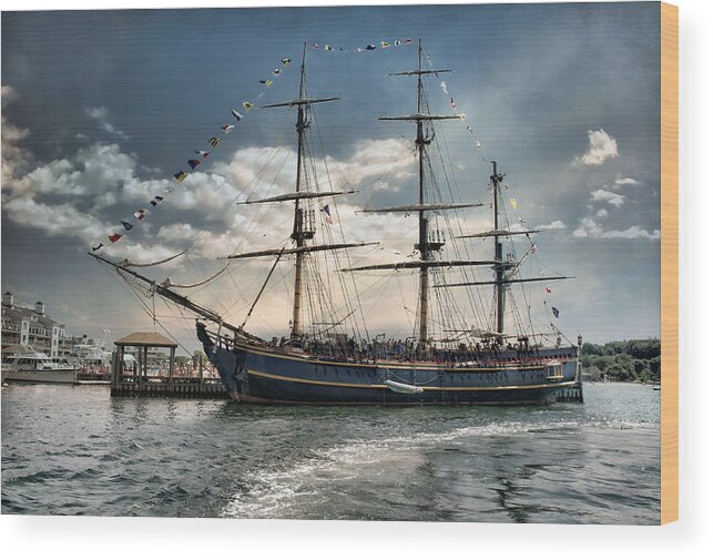 Ship Wood Print featuring the photograph HMS Bounty Newport by Robin-Lee Vieira