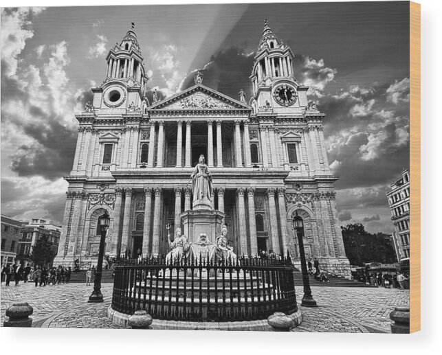 Cathedral Wood Print featuring the photograph Saint Paul's Cathedral by Meirion Matthias