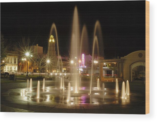Landscape Wood Print featuring the photograph Chico Plaza by Richard Verkuyl