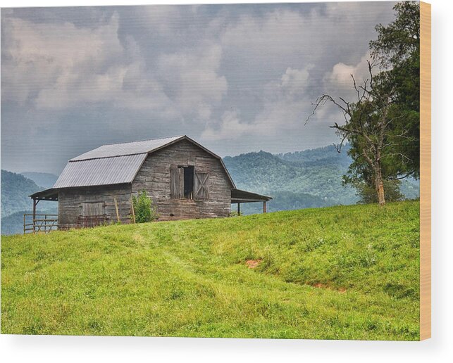 Barn Wood Print featuring the photograph Country Barn by Blaine Owens