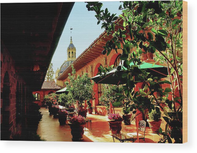 Patio Wood Print featuring the photograph Courtyard At The Inn by Joseph Hollingsworth