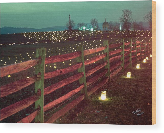Antietam Battlefield Wood Print featuring the photograph Fence and Luminaries 11 by Judi Quelland