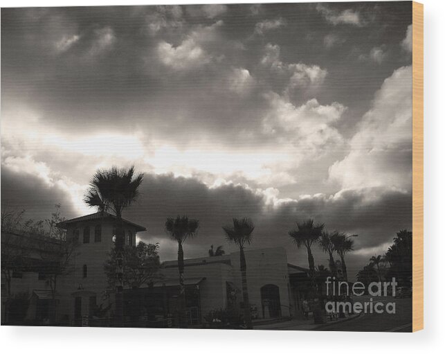 Hotel Wood Print featuring the photograph Hotel California by Linda Shafer