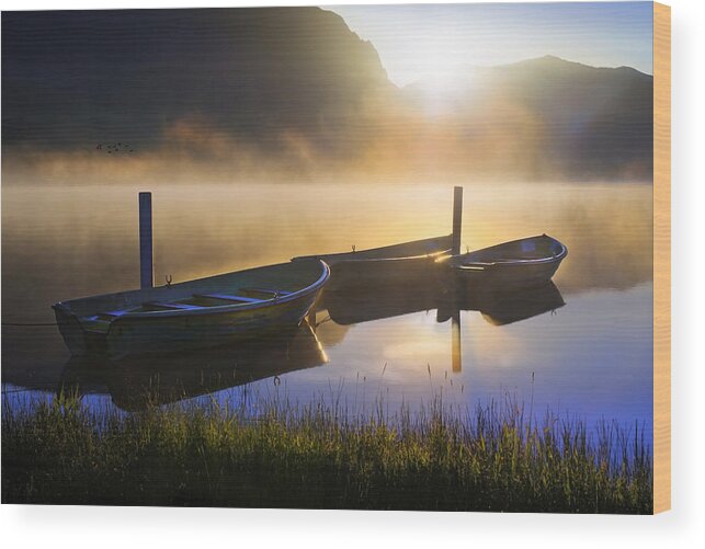 Sunrise Wood Print featuring the photograph Sunrise on Llyn Nantlle by Mal Bray