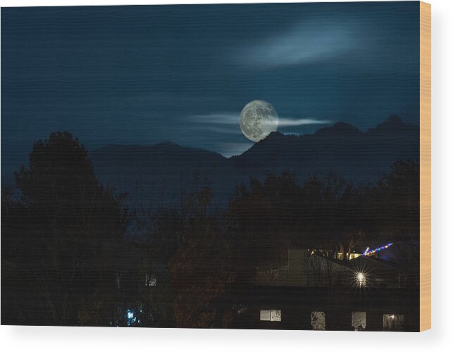 Citylights Wood Print featuring the photograph Supermoon # 2 - Over Murray by Dave Koch