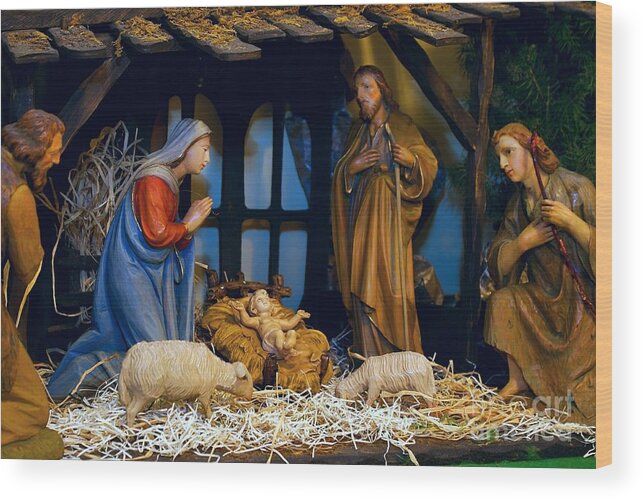 Christmas Cards Wood Print featuring the photograph The Nativity by Frank J Casella