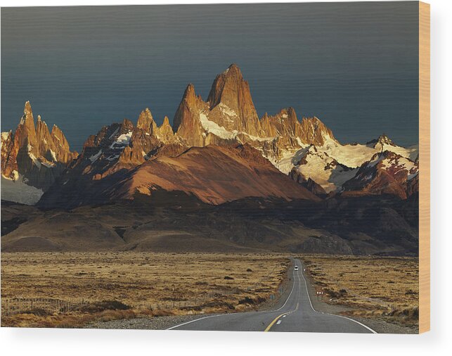 Landscape Wood Print featuring the photograph Mount Fitz Roy At Sunrise. Los #1 by DPK-Photo