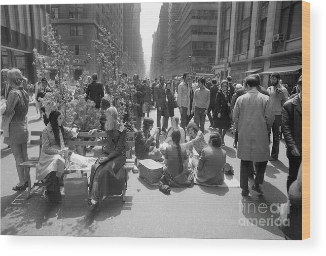Earth Day Wood Print featuring the photograph Madison Avenue Closed For Earth Week #2 by Bettmann