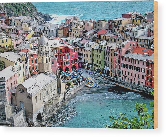Italy Wood Print featuring the photograph Cinque Terre, Italy by Leslie Struxness