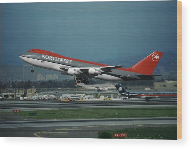 Northwest Airlines Wood Print featuring the photograph Classic Northwest Airlines Boeing 747 by Erik Simonsen