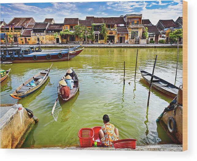 People Wood Print featuring the photograph Hoi An In Vietnam by Bruno De Hogues