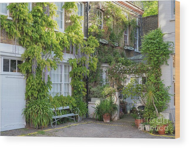 Horbury Mews Wood Print featuring the photograph Horbury Mews Notting Hill by Tim Gainey