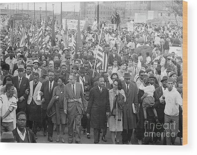 Crowd Of People Wood Print featuring the photograph Selmamontgomery March Leaders & Crowd by Bettmann