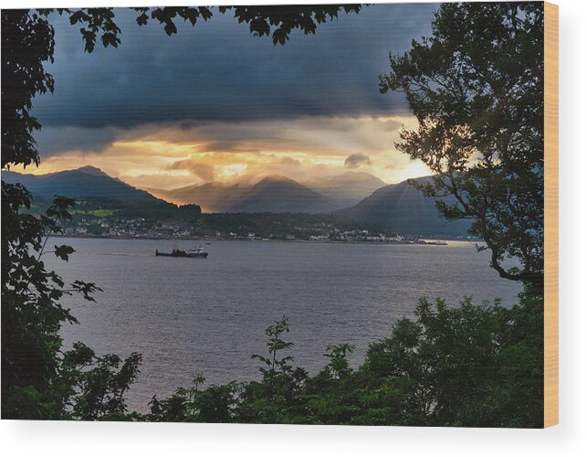 Scotland Wood Print featuring the photograph Home Before Dark by Martyn Boyd