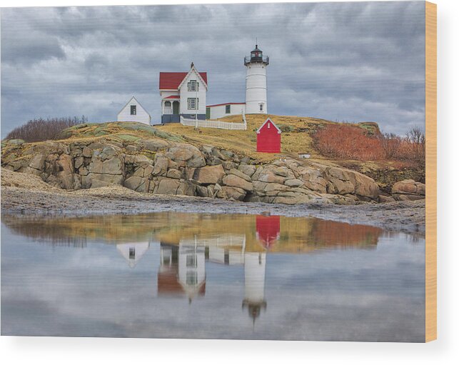 Nubble Light Wood Print featuring the photograph Nubble Lighthouse Reflection by Juergen Roth