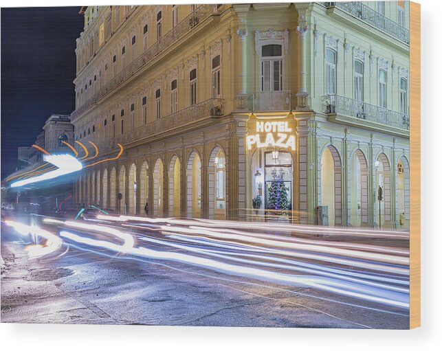 Cuba Wood Print featuring the photograph Street Lights by David Lee