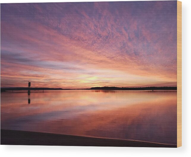 Sunset Wood Print featuring the photograph Sunset Shouts by Suzy Piatt