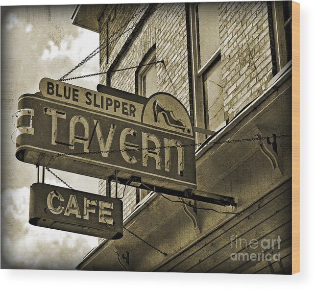 Bar Wood Print featuring the photograph Barhopping at the Blue Slipper 2 by Lee Craig