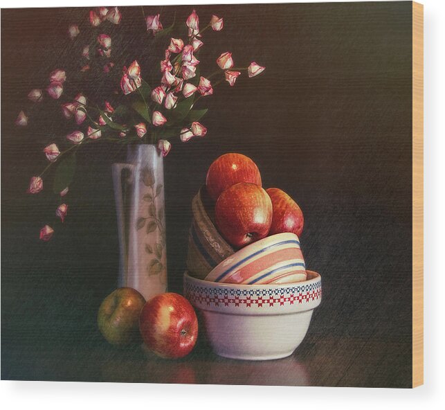 Apple Wood Print featuring the photograph Vintage Bowls with Apples by Tom Mc Nemar