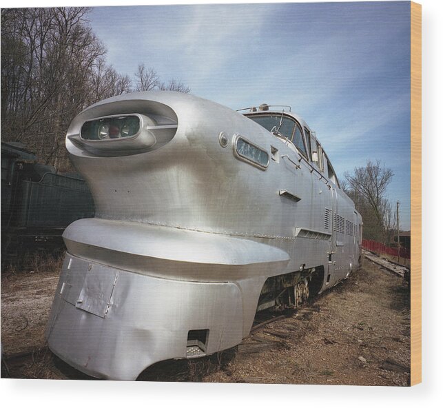 Train Wood Print featuring the photograph Streamline locomotive by Jim Mathis