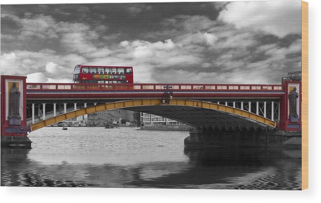London Wood Print featuring the photograph Vauxhall Bridge Thames London #1 by David French