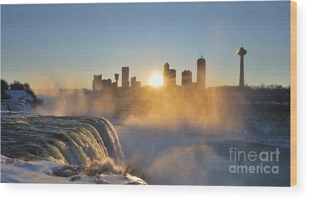 Niagara Wood Print featuring the photograph Niagara Falls Toronto by Dejan Jovanovic