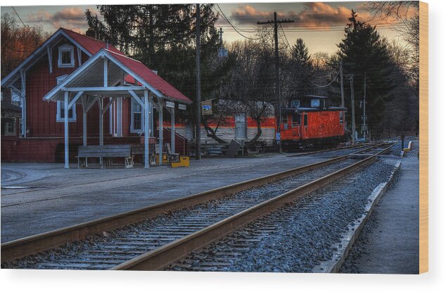 Train Wood Print featuring the photograph Peninsula Ohio Railroad by David Dufresne