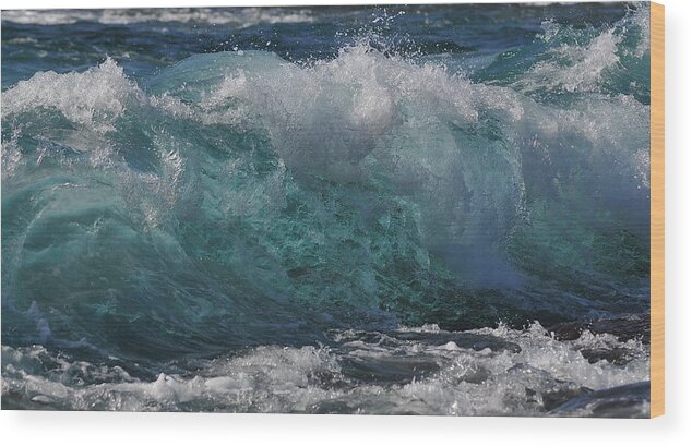 Ocean Wood Print featuring the photograph Poetry In Motion by Sandra Sigfusson