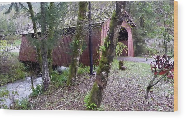Covered Bridge Wood Print featuring the photograph Red Covered Bridge by Susan Garren