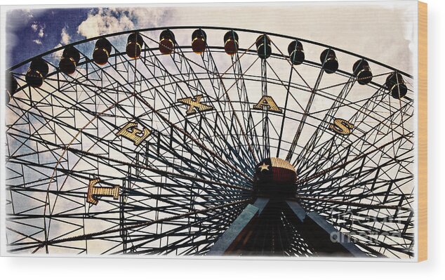 Amusement Wood Print featuring the photograph Texas Star by Charles Dobbs