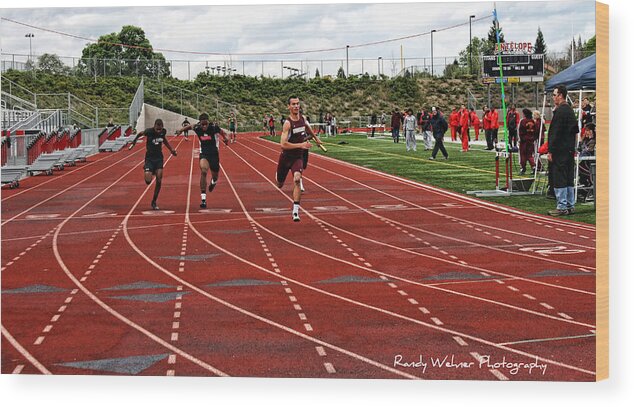 Cal Center Meet 2 - Antelope Wood Print featuring the photograph Finish by Randy Wehner