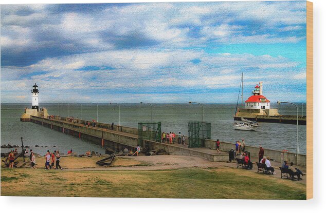 Bonnie Follett Wood Print featuring the photograph Duluth Canal Park Lighthouses by Bonnie Follett