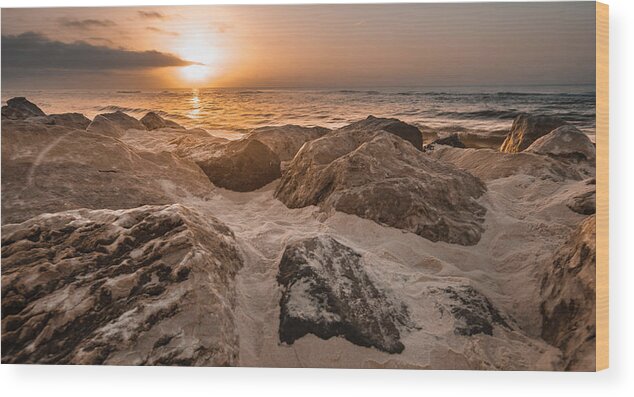 Alabama Wood Print featuring the photograph Sun coming over the rocks by John McGraw