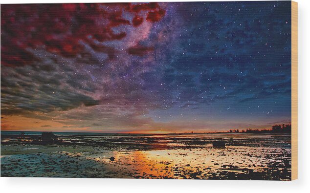 Star Wood Print featuring the photograph All the stars are closer by Montez Kerr