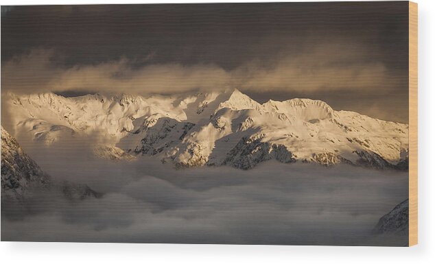00498865 Wood Print featuring the photograph Otira Valley At Dawn Arthurs Pass Np by Colin Monteath