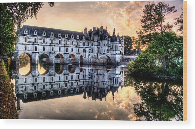 Chateau De Chenonceau Wood Print featuring the photograph Chenonceau Sunset by Weston Westmoreland
