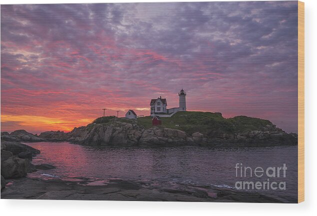 Atlantic Wood Print featuring the photograph Dawn at the Nubble by Steven Ralser