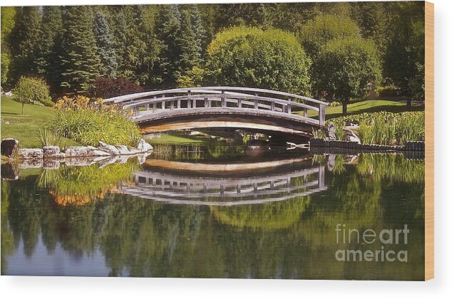 Garden Wood Print featuring the photograph Garden Bridge by Linda Bianic