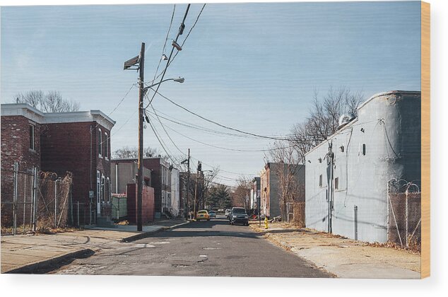Row House Wood Print featuring the photograph Inner city streets - Camden, NJ by Peeterv