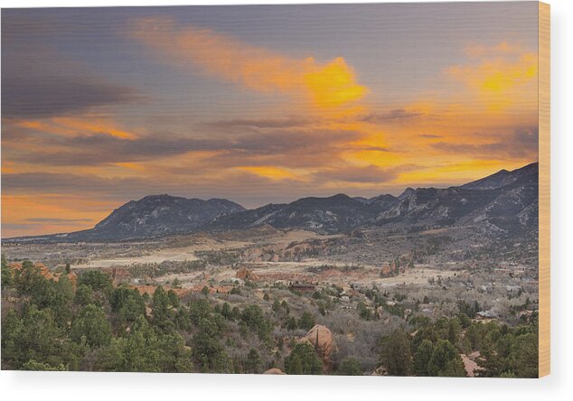Colorado Wood Print featuring the photograph Sunset Majestic by Tim Reaves