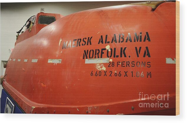 Maersk Alabama Lifeboat Wood Print featuring the photograph Navy SEALS 3 - Somali Pirates 0 by Lynda Dawson-Youngclaus
