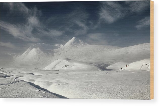 Glencoe Wood Print featuring the photograph Glencoe Winter Landscape #1 by Grant Glendinning