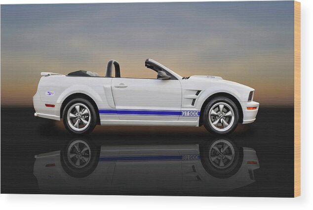Frank J Benz Wood Print featuring the photograph 2006 Ford Mustang GT500 Convertible - 06FORDMUSREFLECT8963 by Frank J Benz