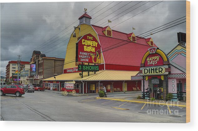 Comedy Wood Print featuring the photograph Comedy Barn Pigeon Forge by Ules Barnwell
