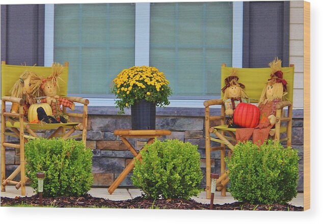 Front Porch Wood Print featuring the photograph Front Porch by Cynthia Guinn
