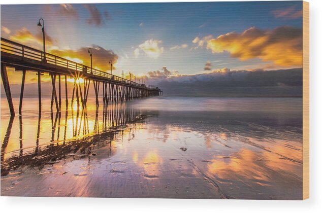 Ocean Wood Print featuring the photograph Imperial Burst by Ryan Weddle