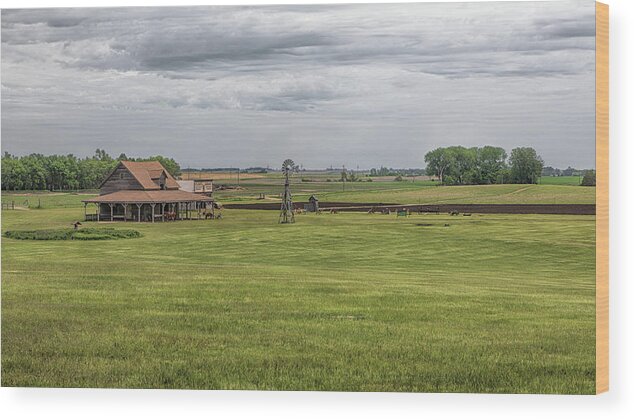 De Smet Wood Print featuring the photograph Ingalls Livestock Barn by Susan Rissi Tregoning