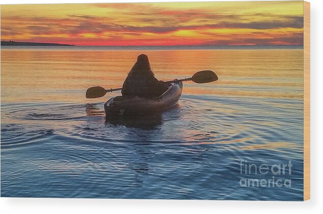 Kayaking Wood Print featuring the photograph Kayaking Into The Sunset -4422 by Norris Seward